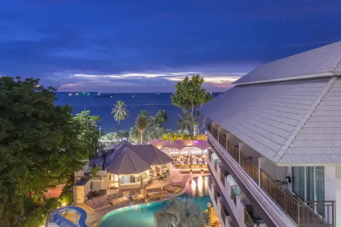 芭堤雅Pattaya Discovery Beach Hotel 