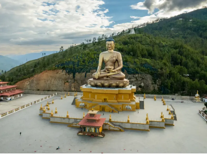 不丹山頂大佛