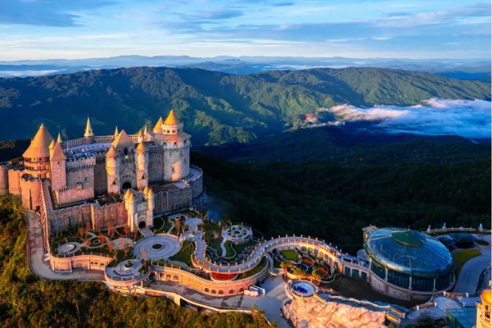 【五星峴港】台中出發・會安古鎮．巴拿山．迦南島．五行山｜全程無自理餐 